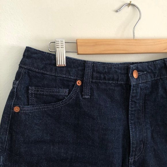 Universal Thread Vintage Midi Denim Shorts, Size 10/30R - Picture 2 of 5